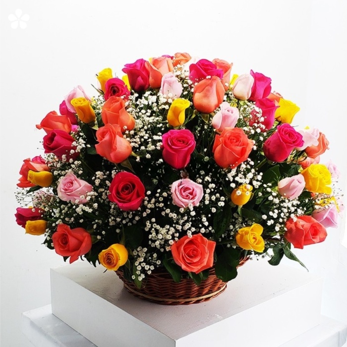 Esfera de rosas de colores · Florenko