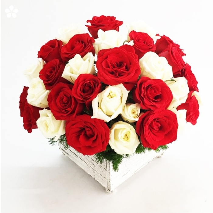 Rosas en base vintage