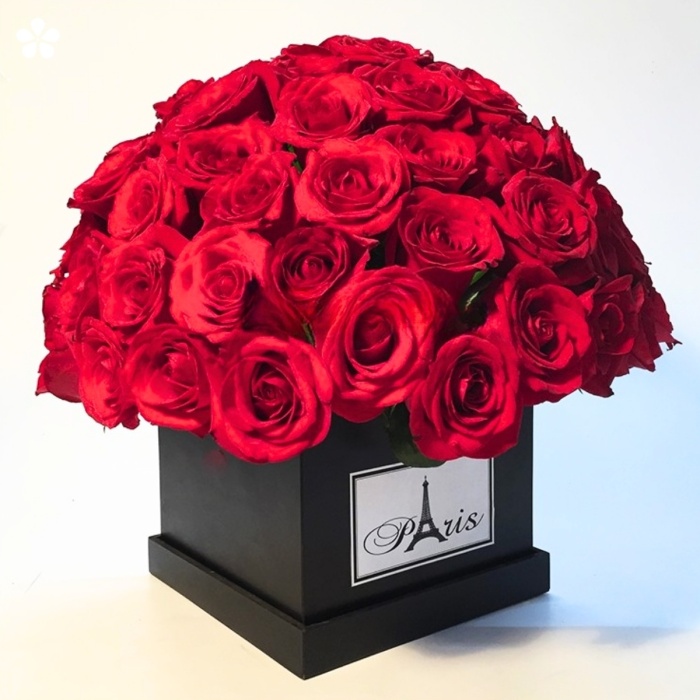 100 Rosas en estuche de madera negro