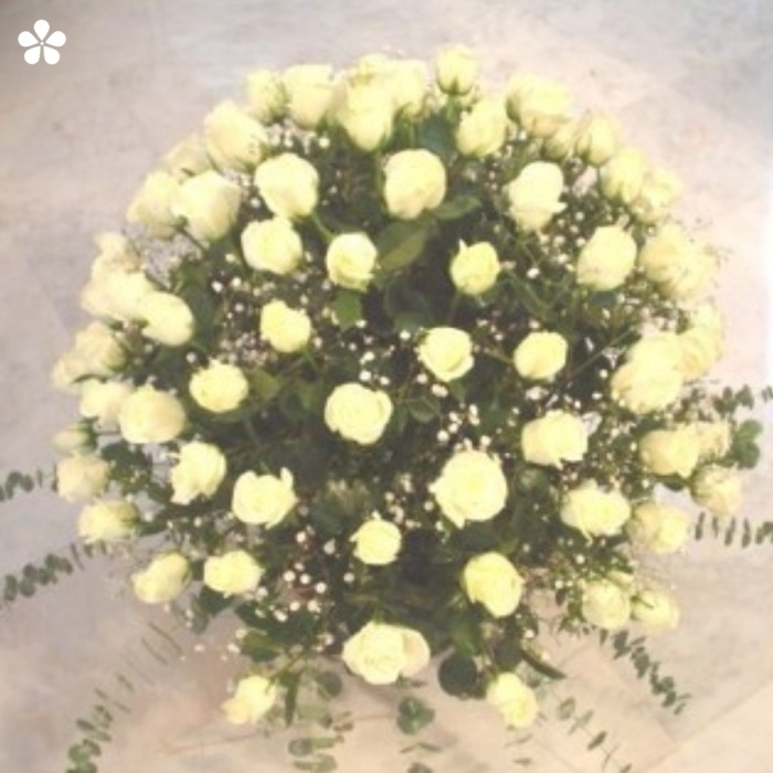 Composición de 100 rosas para condolencias