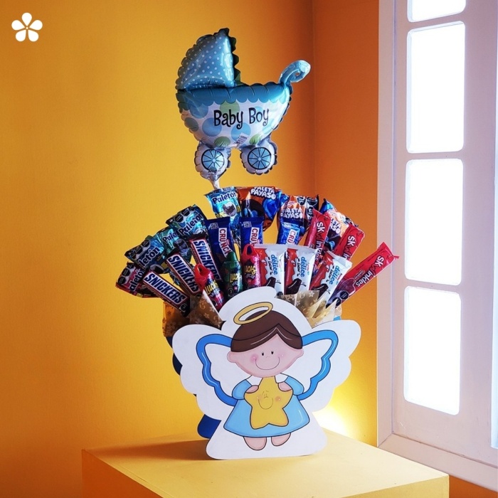 Angelito de la guarda con dulces para regalar