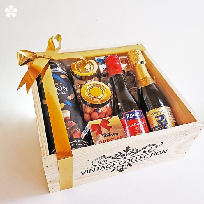 Estuche vintage con productos gourmet para regalar