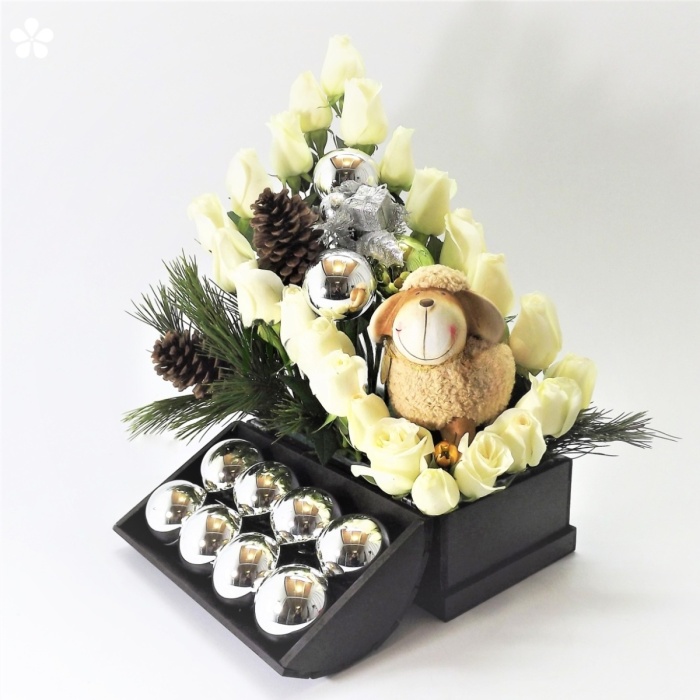 Rosas premium en cofre y borreguito