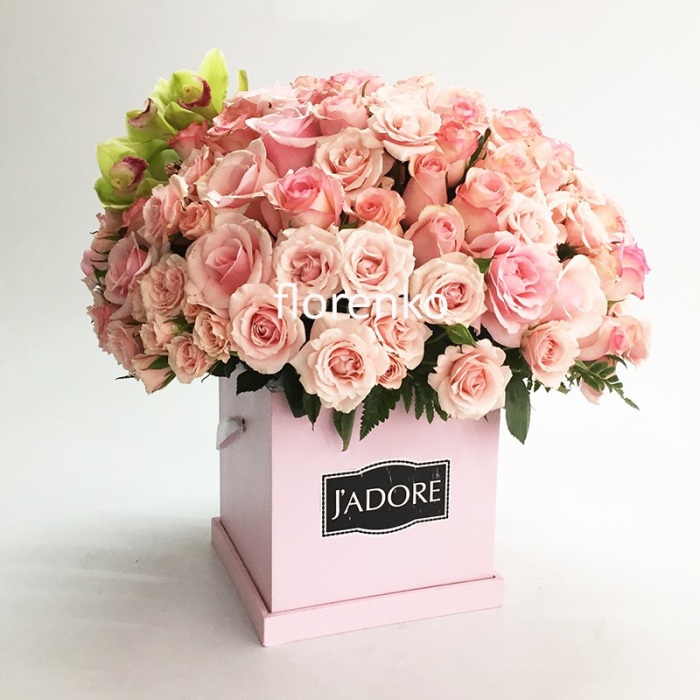 Rosas premium, orquídeas en caja