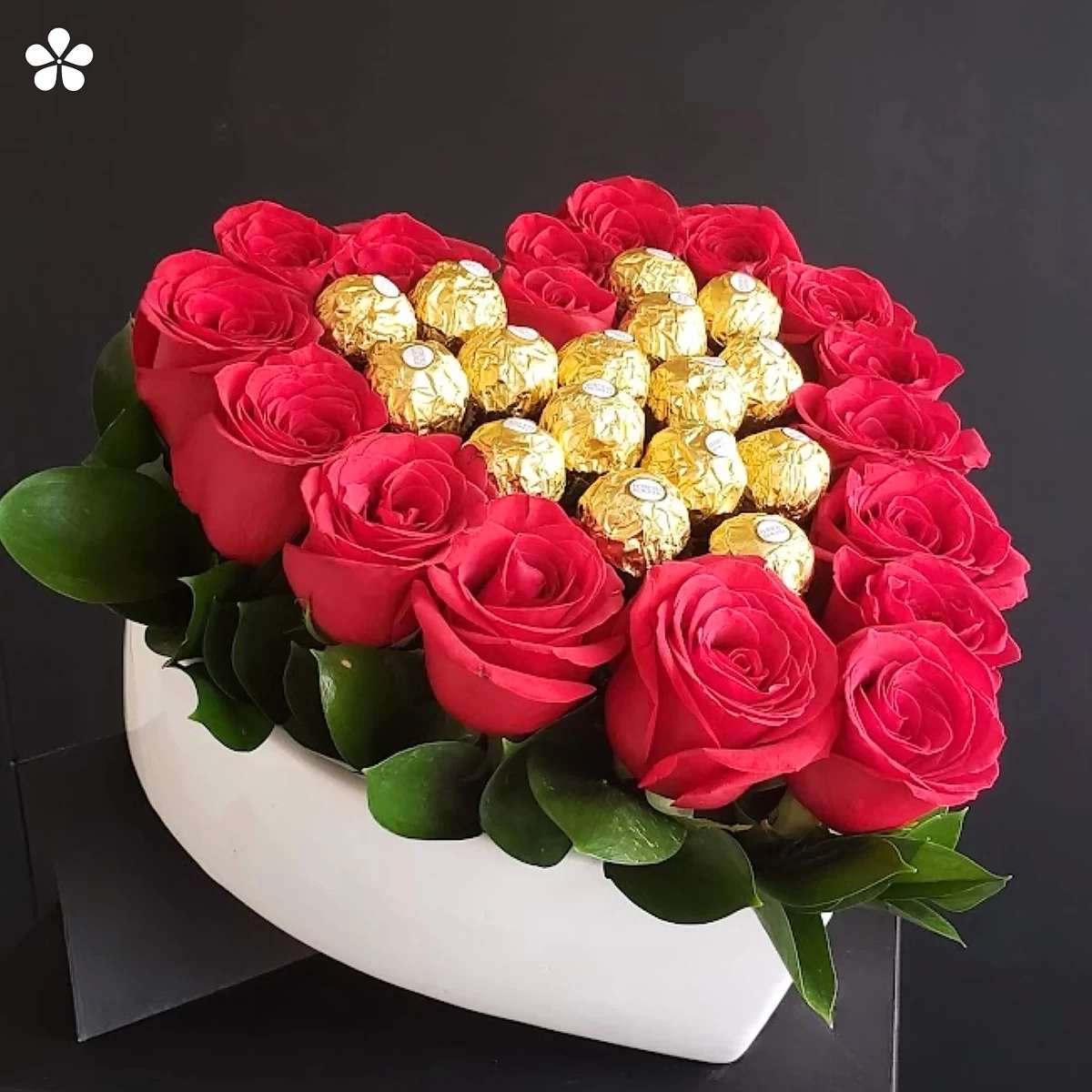 1671.jpg Corazón tentación - rosas premium y Ferrero - Imagen 1