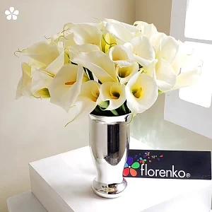 ALCATRACES EN FLORERO
